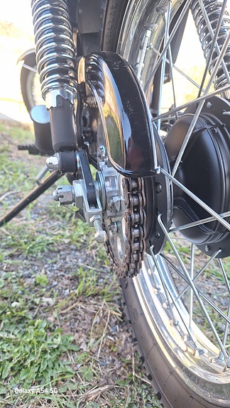 Suzuki SP370 9 of 16