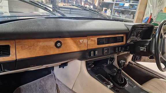 Jaguar XJS 8 of 19