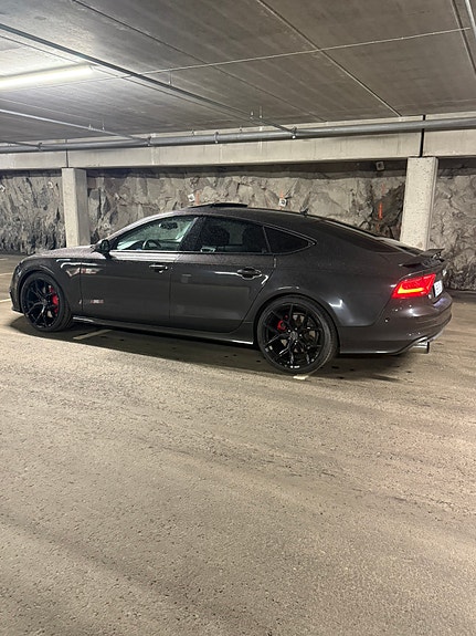 Audi A7 4 of 5