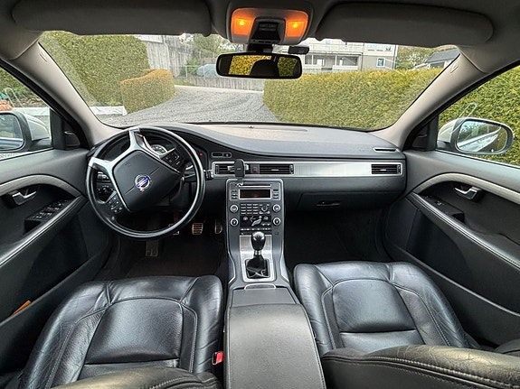 Volvo V70 15 of 25