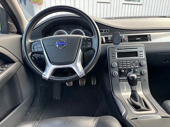 Volvo V70 14 of 25