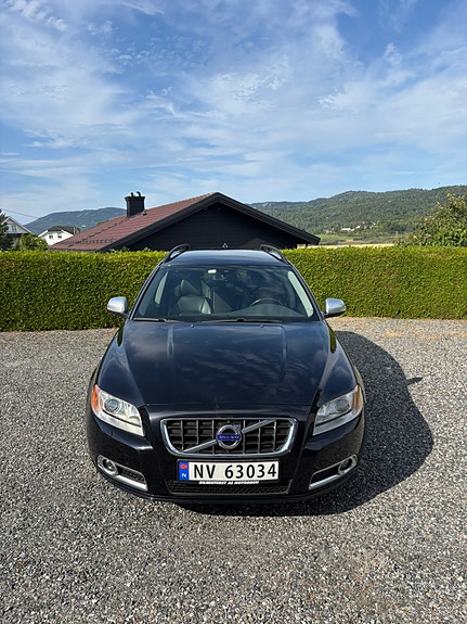 Volvo V70 6 of 25