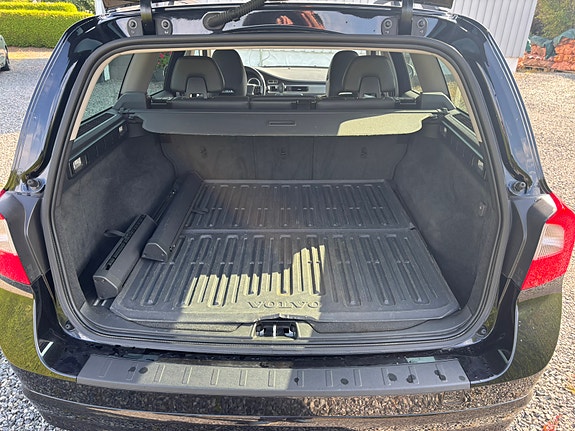 Volvo V70 9 of 25