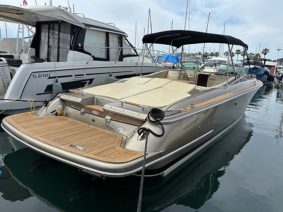 2015 Chris-Craft 32 Corsair, ligger i Frankrike 4 of 5