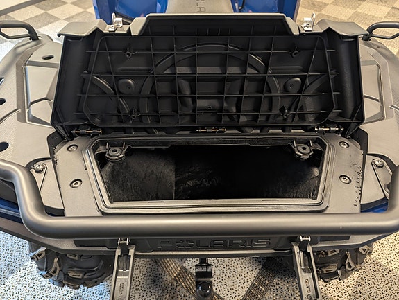 Polaris Sportsmann 570 EPS Touring 7 of 12