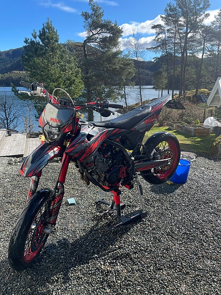 Fantic XMF 125 2 of 5