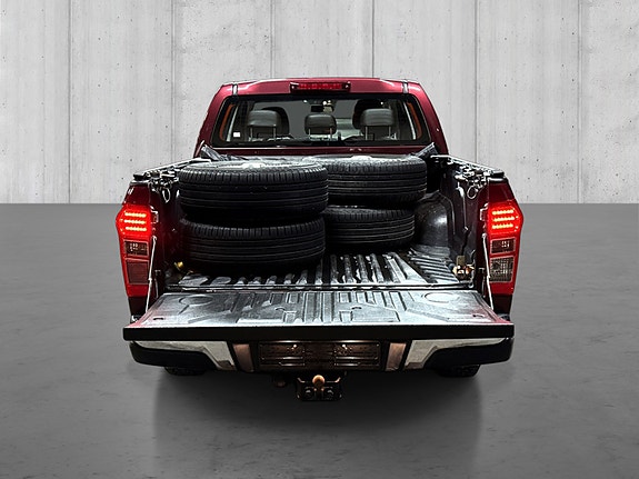Isuzu D-max 30 of 30