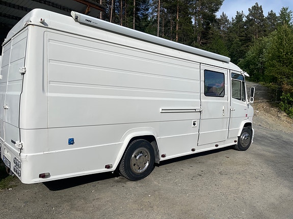 Mercedes-Benz Mercedes 811 6 of 16