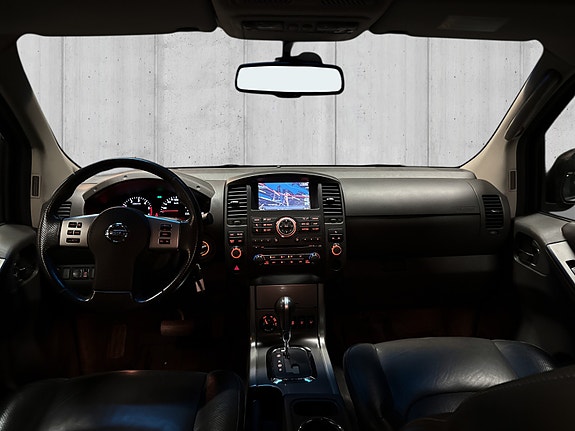 Nissan Navara 25 of 30
