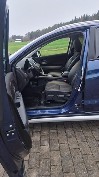 Honda HR-V 9 of 19