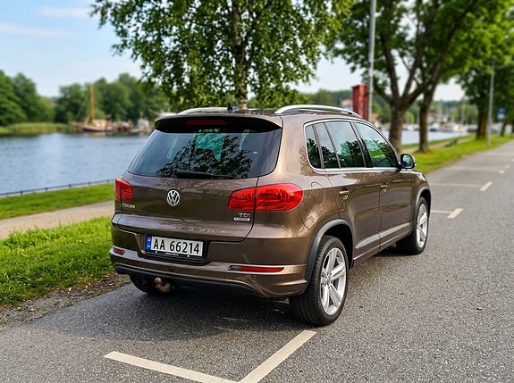 Volkswagen Tiguan 4 of 6