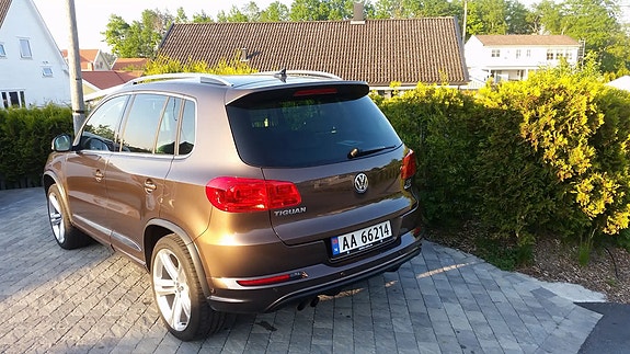 Volkswagen Tiguan 2 of 14