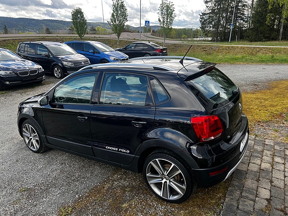 Volkswagen Polo Cross 10 of 30
