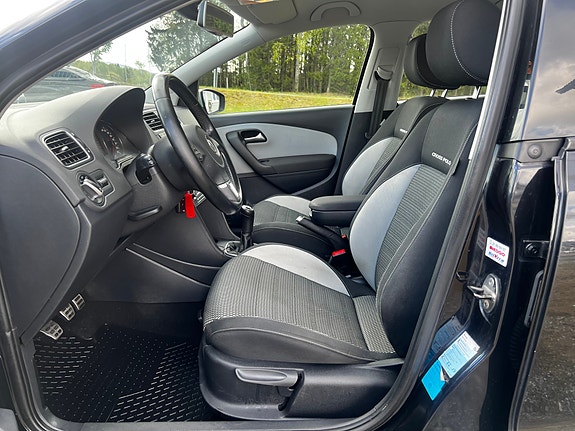 Volkswagen Polo Cross 16 of 30