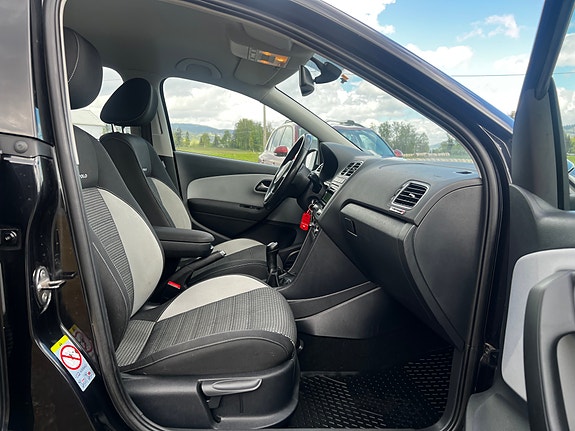 Volkswagen Polo Cross 18 of 30