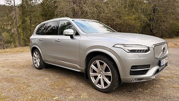 Volvo XC90 4 of 5