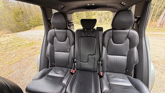 Volvo XC90 14 of 20