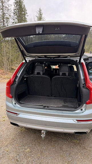 Volvo XC90 13 of 20