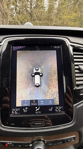 Volvo XC90 9 of 20
