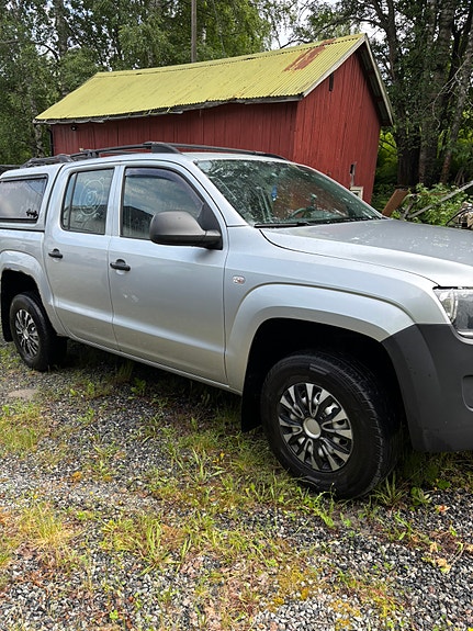 Volkswagen Amarok 3 of 5