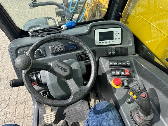 XCMG XC 6-2506 E 4 of 5