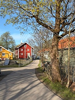 Gården er et fantastisk sted der vi er med på å skape gylne  øyeblikk for barna hver dag