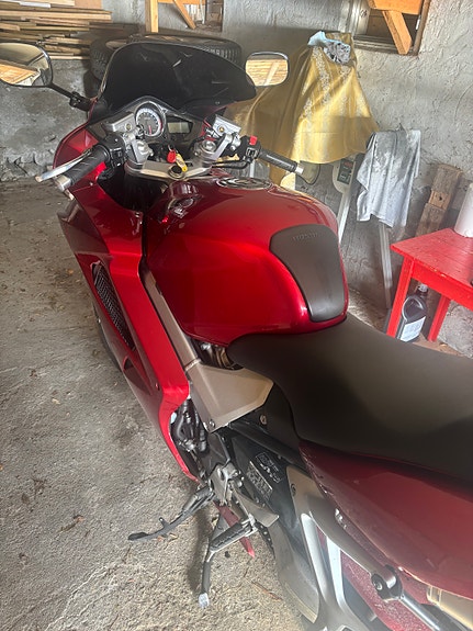 Honda VFR 800 4 of 12