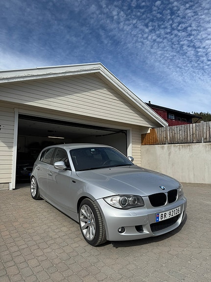 BMW 116d 3 of 5