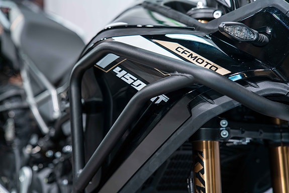 CFMOTO 450MT - AGM EDITION med veltebøyler og varmeholker! 18 of 20