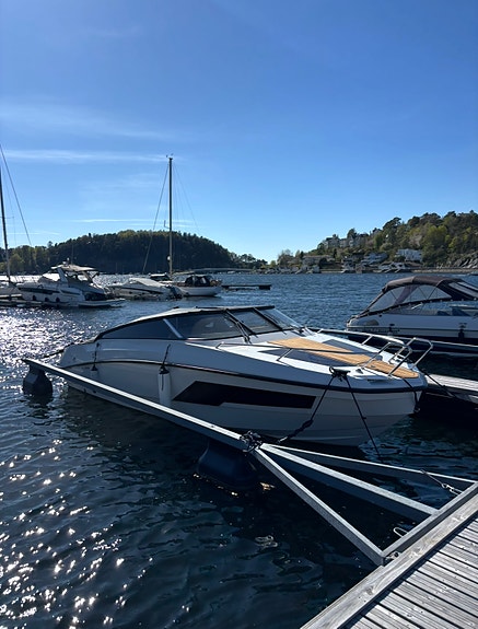 Strøken Finnmaster T7, 23 fot leies ut. Kun ledig i uke 33. 2 of 5