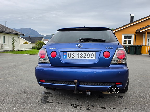 Lexus IS-Serie 7 of 12