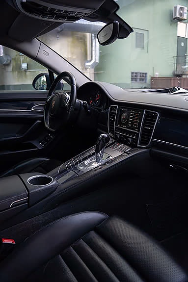 Porsche Panamera 16 of 19