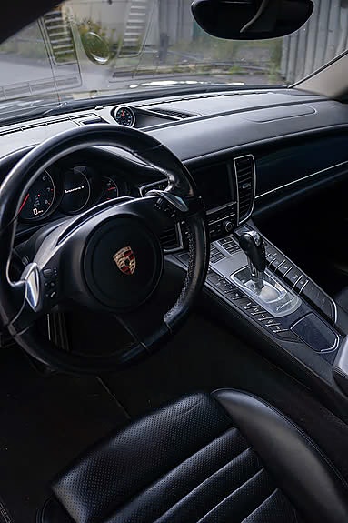 Porsche Panamera 12 of 19