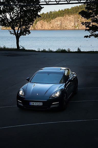 Porsche Panamera 3 of 5