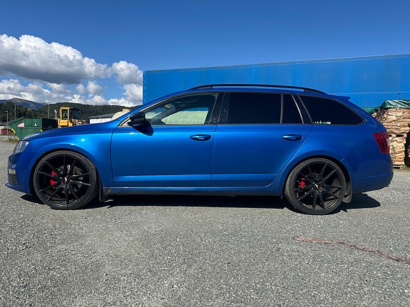 Skoda Octavia RS 5 of 25