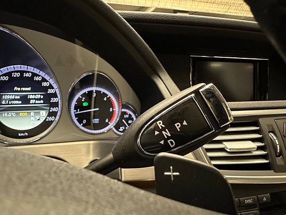Mercedes-Benz E220 16 of 30