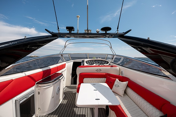 Sunseeker Superhawk 48 20 of 30