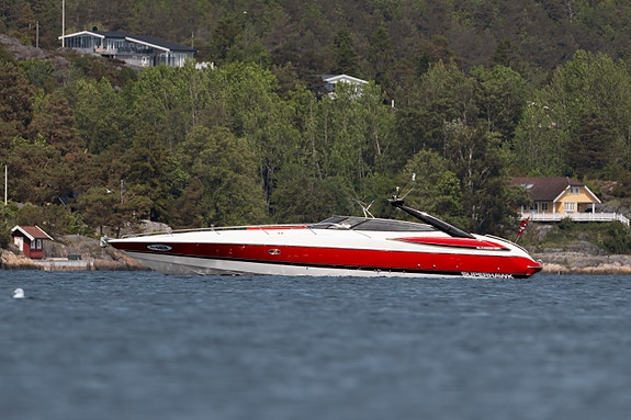 Sunseeker Superhawk 48 9 of 30