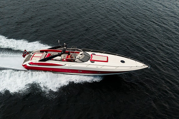 Sunseeker Superhawk 48 2 of 30