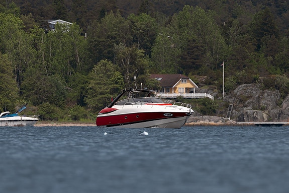Sunseeker Superhawk 48 13 of 30