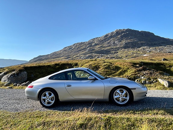 Porsche 911 2 of 22