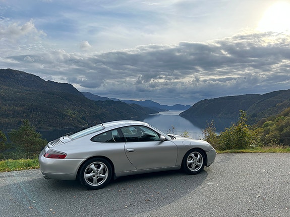 Porsche 911 17 of 22