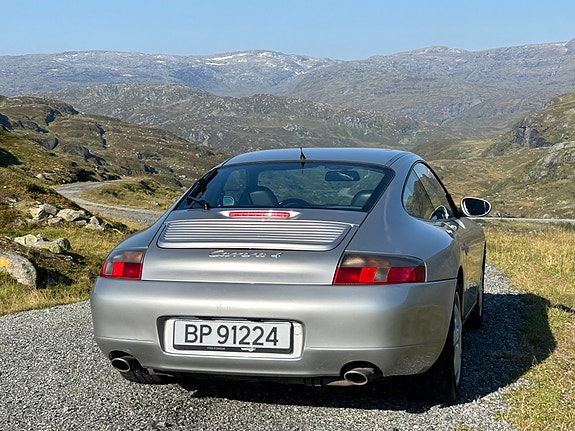 Porsche 911 9 of 22