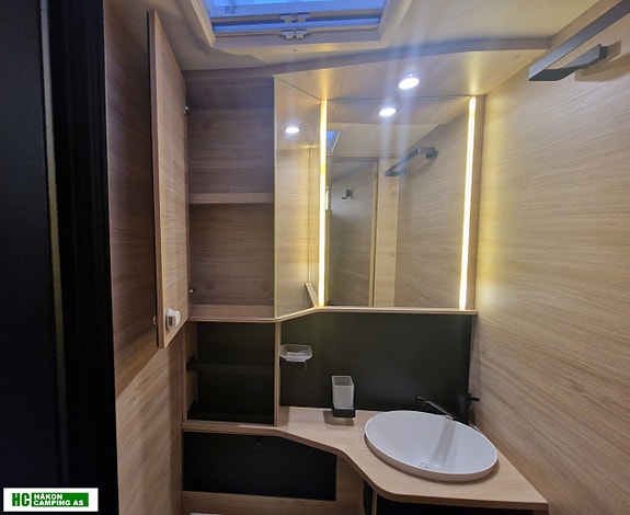 Challenger 3048 GRAPHITE EDITION Fiat Ducato 180 hk 2,2L automat 30 of 30