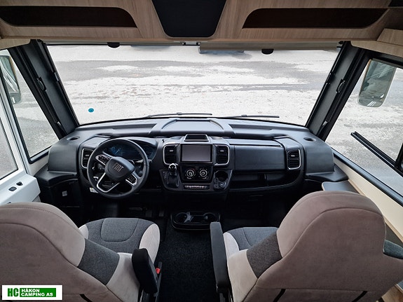 Challenger 3048 GRAPHITE EDITION Fiat Ducato 180 hk 2,2L automat 12 of 30