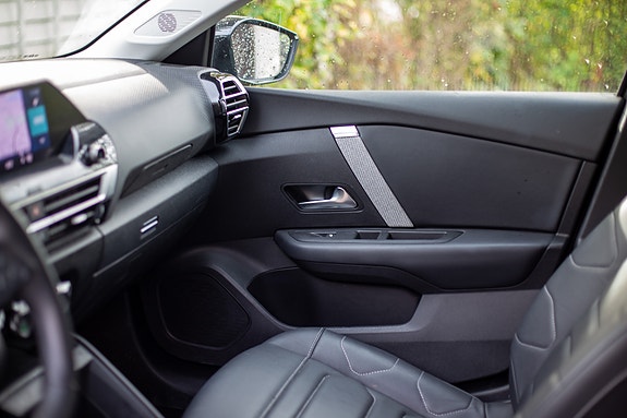 Citroen E-C4 18 of 23