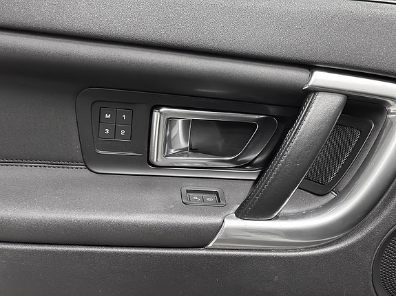 Land Rover Discovery Sport 25 of 30