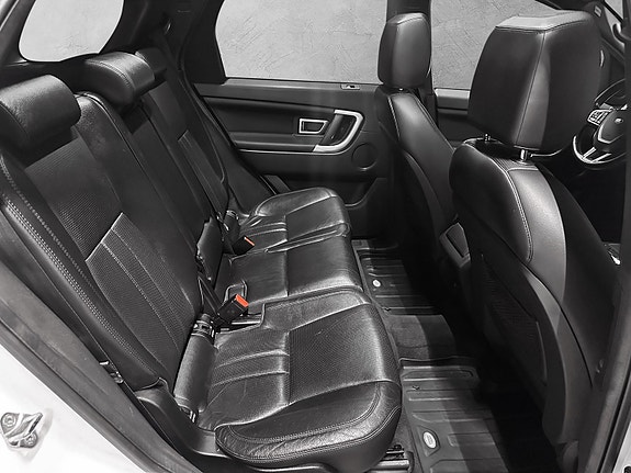 Land Rover Discovery Sport 21 of 30