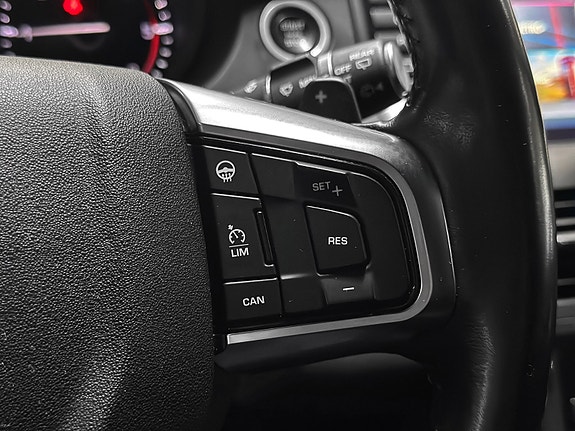 Land Rover Discovery Sport 28 of 30