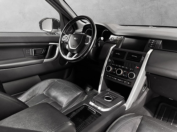 Land Rover Discovery Sport 19 of 30